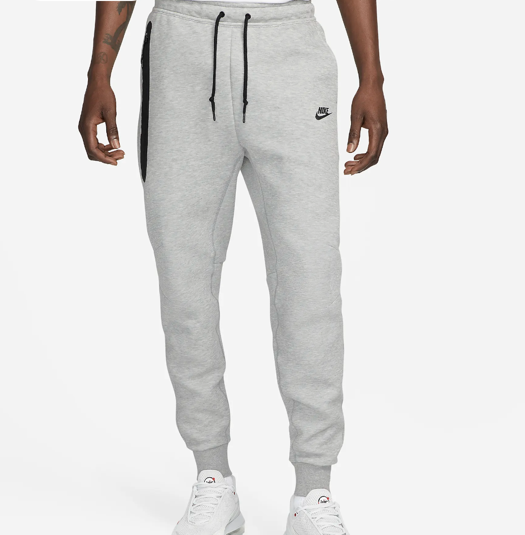 Soldes d ete 2024 Nike votre tenue de sport Tech Fleece a petit prix Nike Tech Fleece